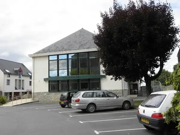 Service Monte Escalier Monte-escalier Bains-sur-Oust