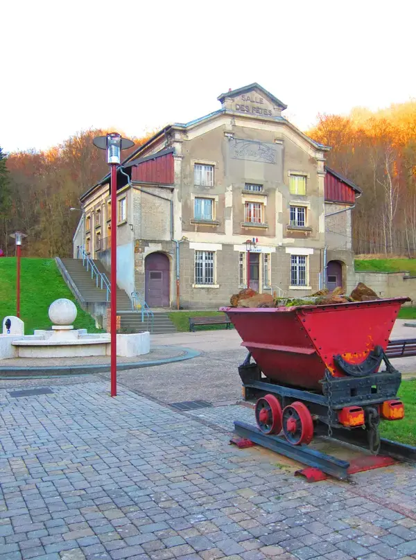 Service Monte Escalier Monte-escalier Haucourt-Moulaine